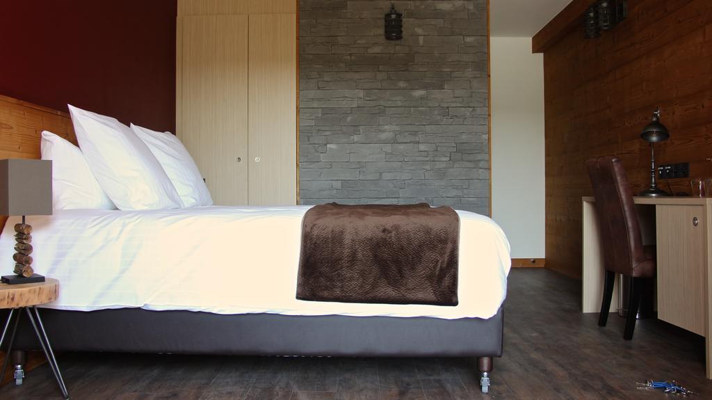 Hotel L'Atelier de Donat Malbuisson Zimmer foto